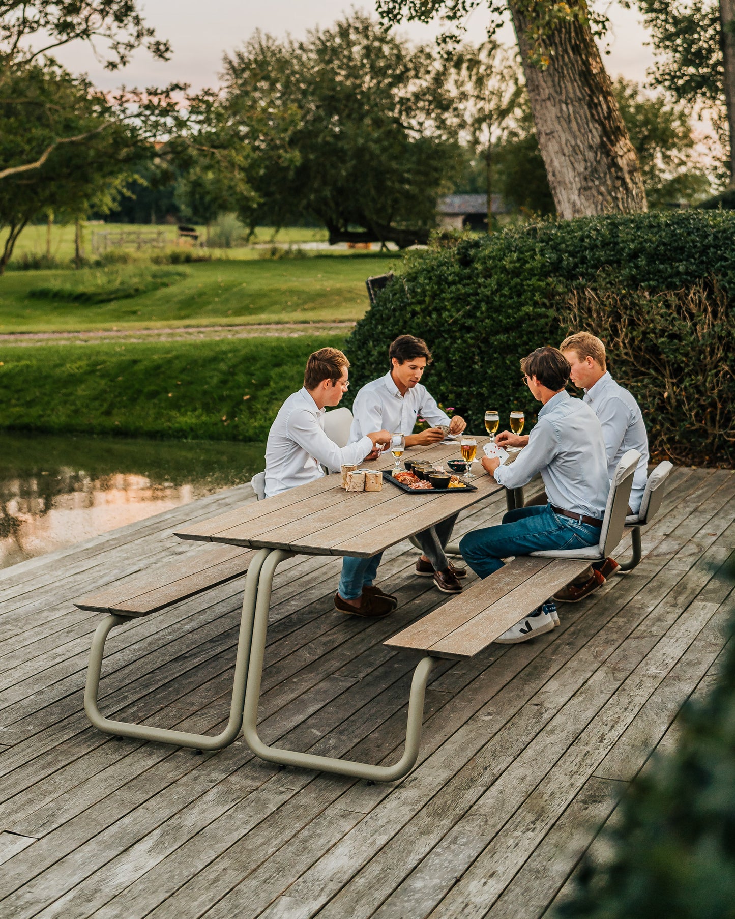 The Table - Picknicktafel - 3 maten (235cm/285cm/335cm) - Wünder