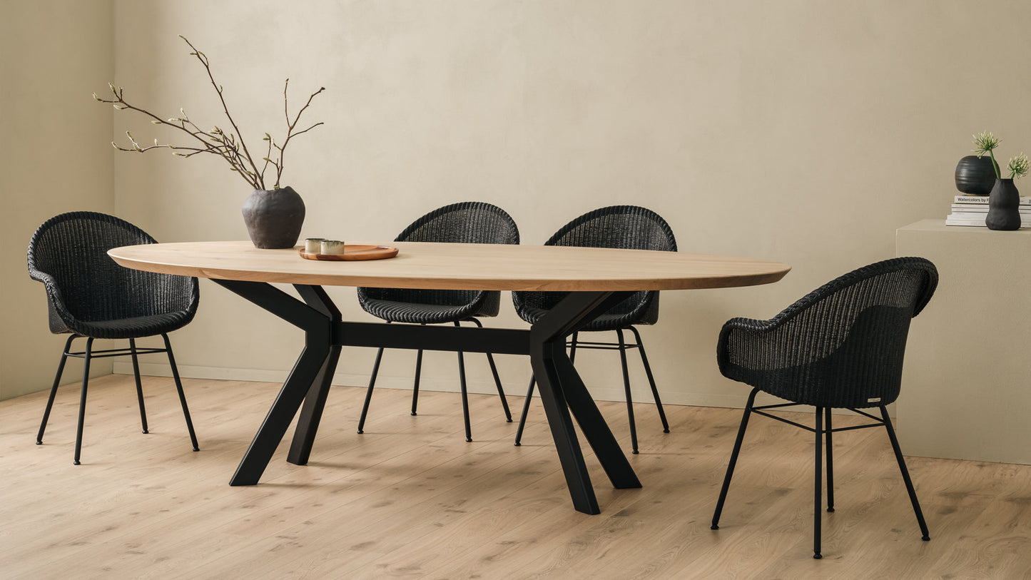 Albert Dining Table Ellipse 240/280X115 Cm Base Black/Natural Oak Varnish - Vincent Sheppard